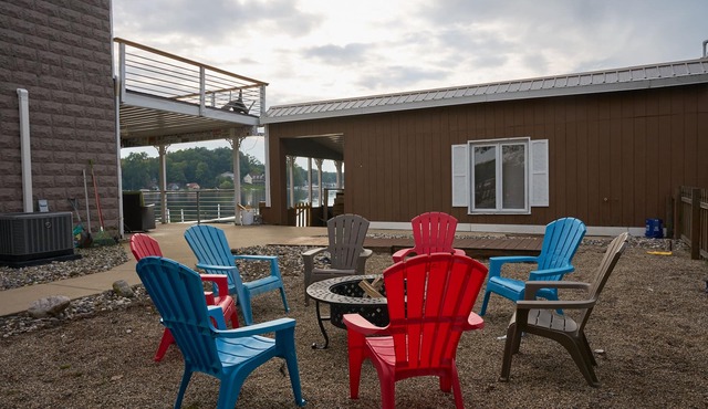 Centrally Located in Heart of Sister Lakes, Michigan