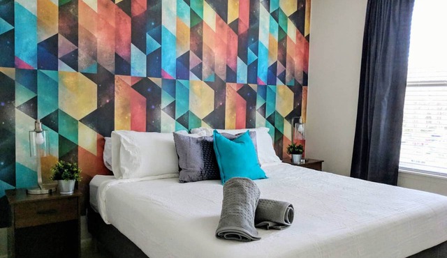 Centrally located in Uptown Charlotte. Walk to everything. Gym, Pool, Free Parking