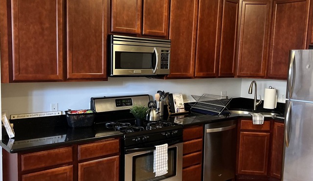 Centrally located Large 2 Bed 2 Bath + workspace!