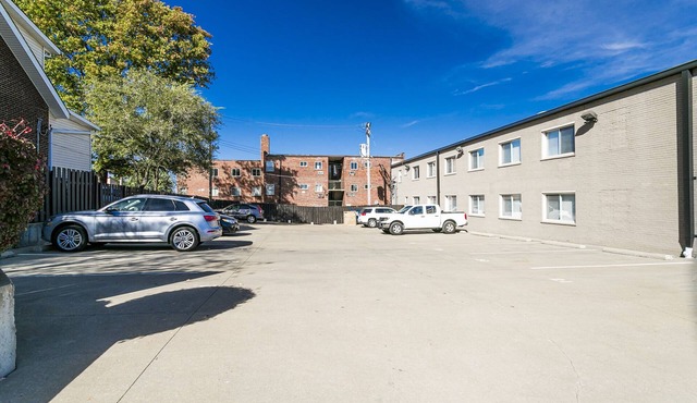 Centrally located lovely 1 BR home w/free parking