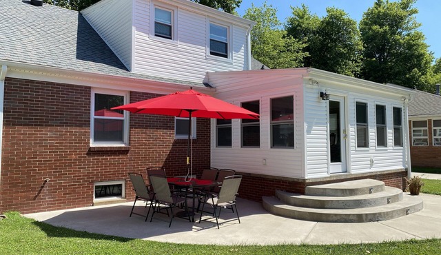 Centrally Located Mid Century Traditional Home