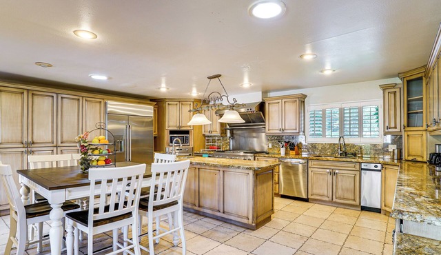 Centrally Located Mtn-View Escape in El Paso!
