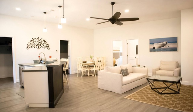 Centrally Located Pet-Friendly Oasis!