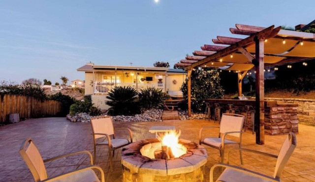 Centrally located pet-friendly home.