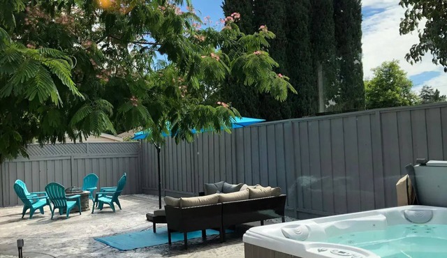 Centrally located, Pool,Hot tub Families SFO-BART