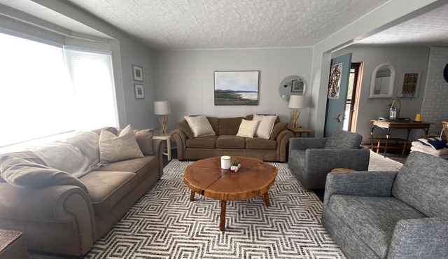 Centrally located spacious cottage just steps from beach and downtown!