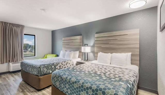 Centrally Located Stay Right off I-35 | Budget-friendly Hotel Room