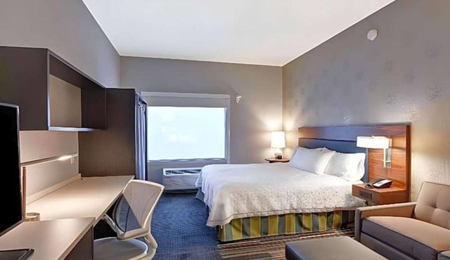 Centrally Located Stay Near Sawgrass Mills, Stadium & Dining - 3 Units