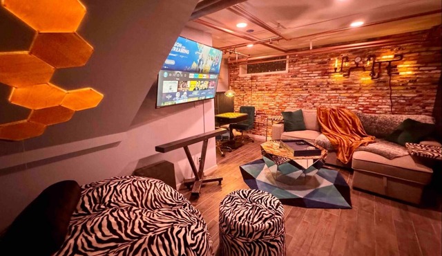 Centrally located steampunk apartment in Cap Hill with theater, gaming & more!