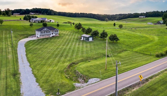 Centrally-located to Greeneville, Jonesborough, Johnson City.