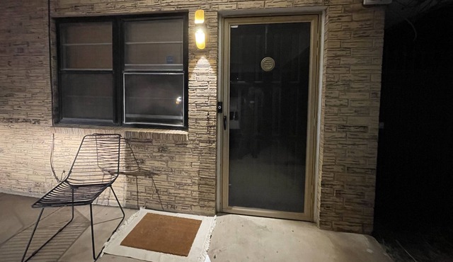 Centrally located Townhome Casa De Zo