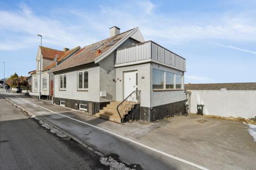 Centrally Located Townhouse With Portseaviews