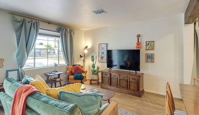 Centrally Located Tucson Home w/Fenced-In Yard!