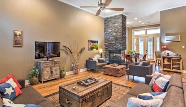 Centrally Located Urban Townhome