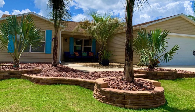Centrally Located Family Friendly - one gas golf cart, seats 4 - coastal themed