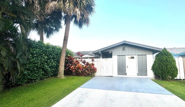 CentrallyLocated 1floorVilla560sqf 3bd2bth.month to month rent from march22.2026