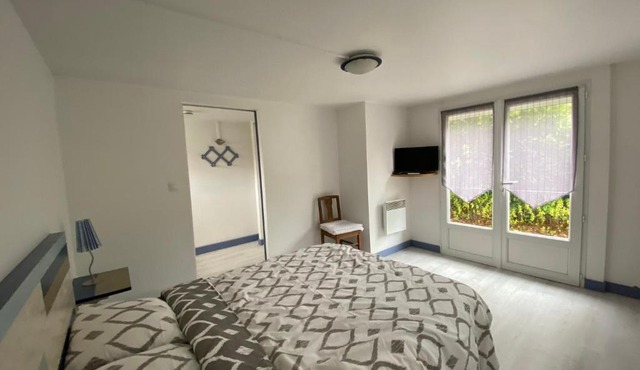 CENTRE CHATELAILLON GRAND T2* AVEC COUR 100mPLAGE