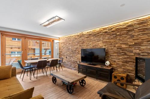 Centre de Saas-Fee - 2 chambres - balcon & patio