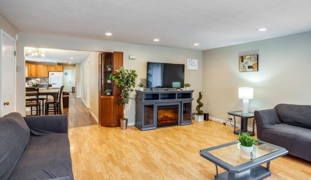 Centric Ranch in the South ave by Dwtn/UofR/Arpt