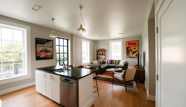 Century Eight 2Br/2Ba with Private Balcony