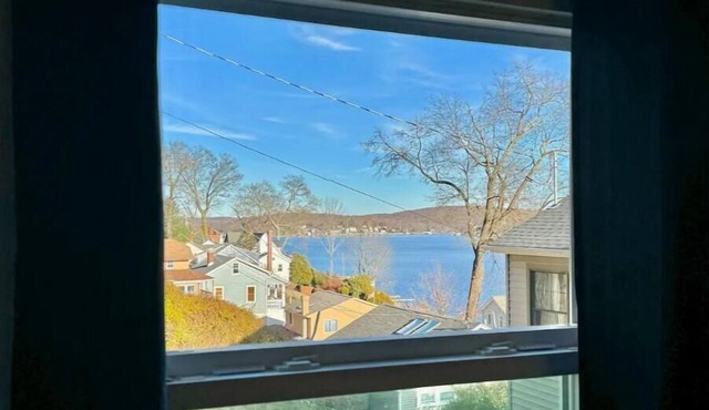 C’est La Vie Lakeview 1br with dock access!