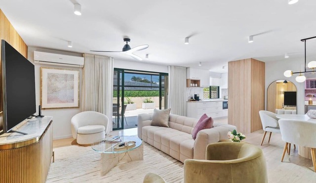 Cest Mermaid A Stunning Beachside Escape