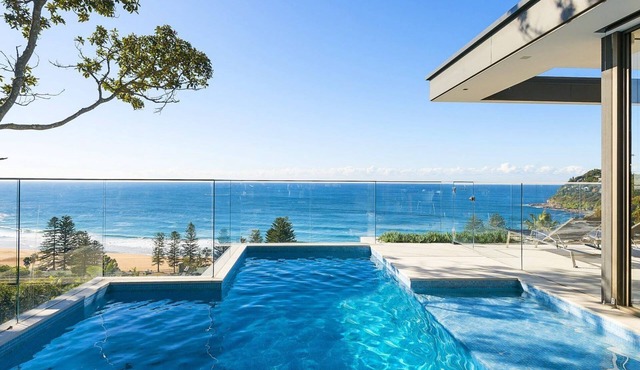 CETACEAN by Palm Beach Holiday Rentals