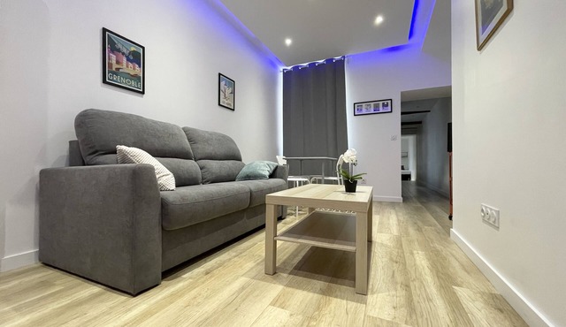 #CF In White&Gray ⚫ Center