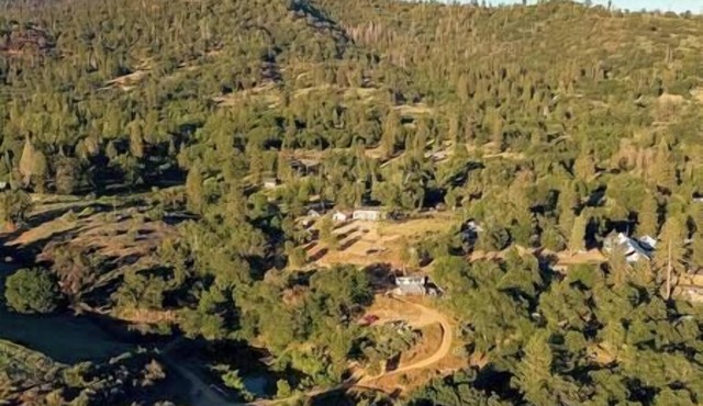 CG08 Med Campsite/Shower Kings Canyon/Sequoia NP