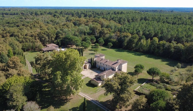 Château de La Salle + Pool House