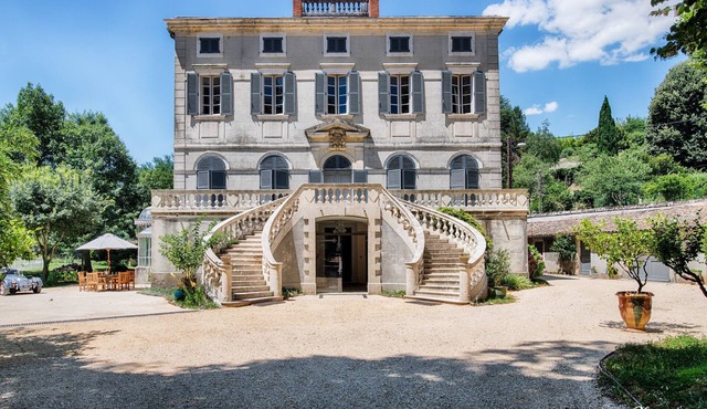 Château du Péras: Dans un Village, un Bijou en Cévennes, Piscine, Billard