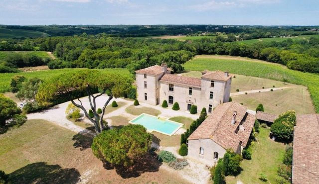 Château Haute-sage : Demeure Familiale D'exception Avec Piscine