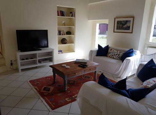 Château Pas de Loup Farmhouse