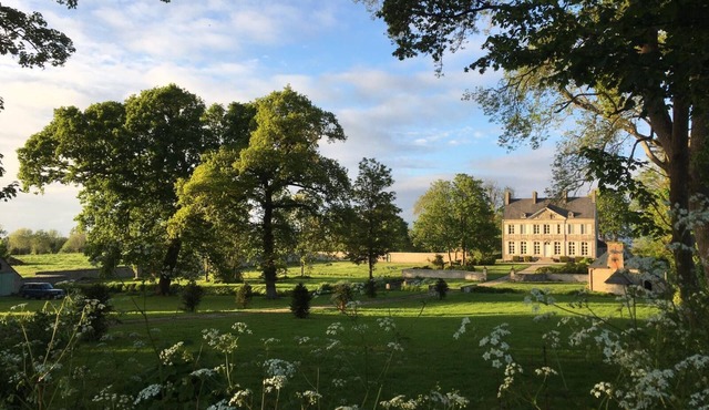 Château de Gourmont – Just Steps from Utah Beach