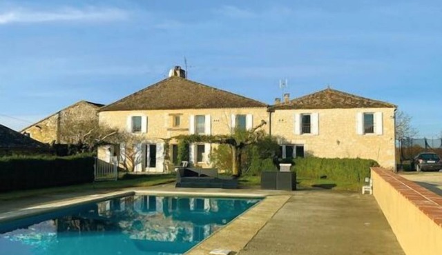 Château au Cœur D'un Vignoble
