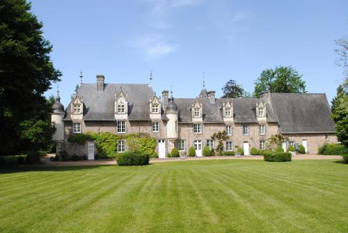 Château dans le calme de l'Anjou