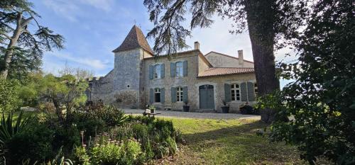 CHÂTEAU de CAMPANES