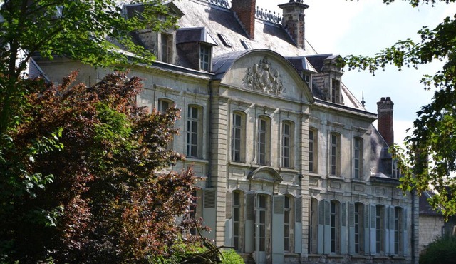 Château de Contay Guesthouse - 1753