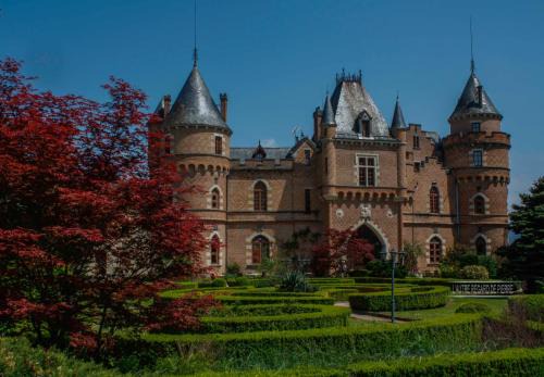 Château de Maulmont