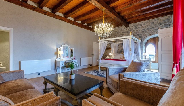 Château de la Rive – Romantic Suite – 2 Guests