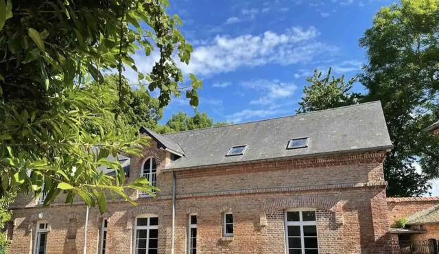 Château Le Bas Bleu, guest houses for 20 people