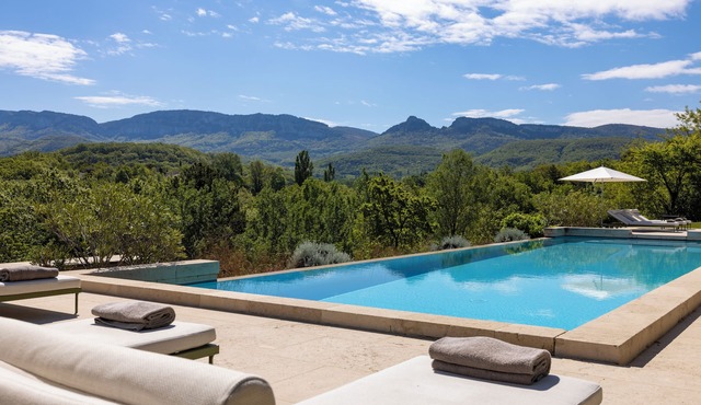 Château les Oliviers de Salettes