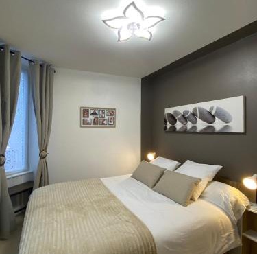 Château, poteries, vins et randonnées