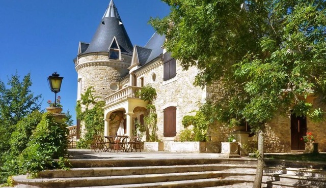 Château Près de Cahors Avec Piscine Privée et Salle de Sport