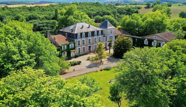 Château Saint-Joseph: Nice family gîte