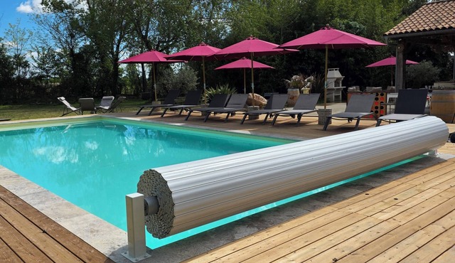 Château Sora, 6 air-conditioned rooms 6 bathrooms for 16 1 XL swimming pool