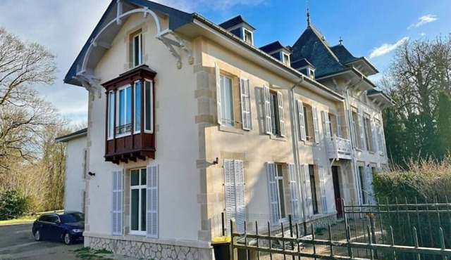 Château Viéndal, apartment Neuchâtel