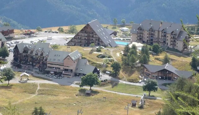 Chabrieres Residence - Nice apartment for 6 people in Réallon