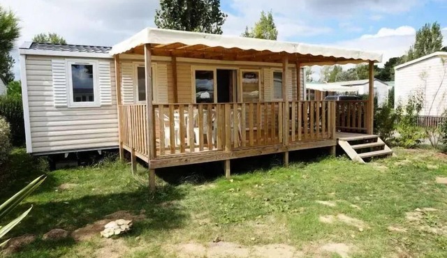 Chadotel Le Domaine de Beaulieu * - C- Baltic mobile home - 3 bedrooms 6 to 8 people - 6 people. included in the price