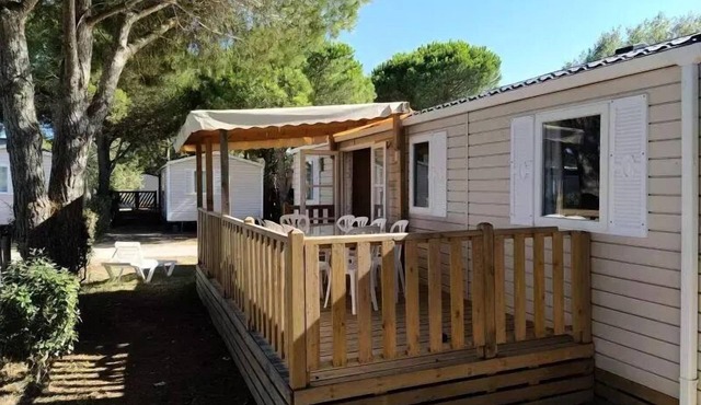 Chadotel Le Trivoly * - C- Mobile home Quatro - 4 bedrooms 8 people